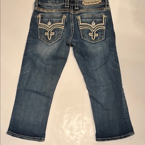 Rock Revival Women's Cropped Jeans with Embroidered Pockets Tibbie easy capri 28